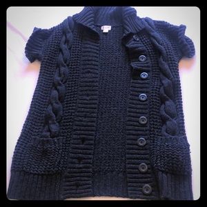 Short sleeve small knitted sweater